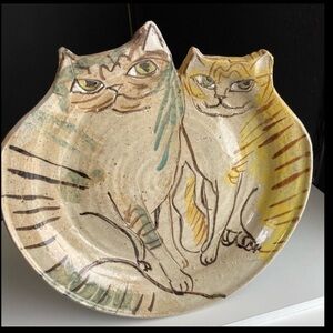 Vintage mid century 1970’s Large Cat Ceramic Decor plate accent